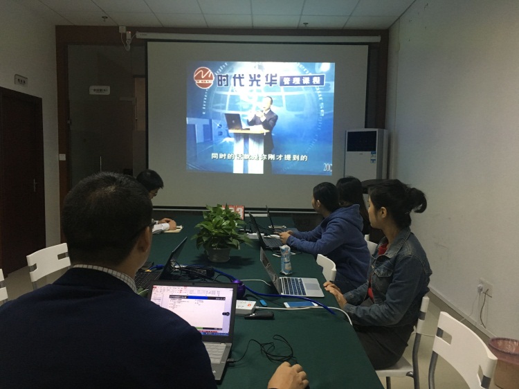 瓜瓜早課堂第93天-堅(jiān)持不乏味 瓜瓜早課堂第93天-堅(jiān)持不乏味