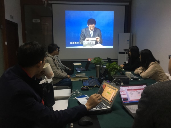 瓜瓜早課堂(129)-講到一半地震怎么辦？