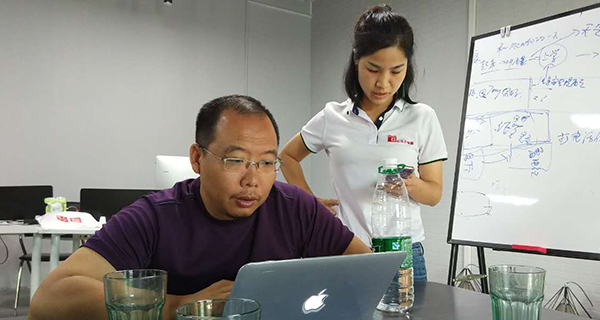 隊(duì)伍壯大的越來越快，要抓緊跟上你們的步伐